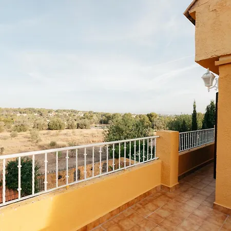 Casa vacanze Chalet, Rodeada De Naturaleza Piscina A Doce Klm De Y 7 Del Aeropuerto