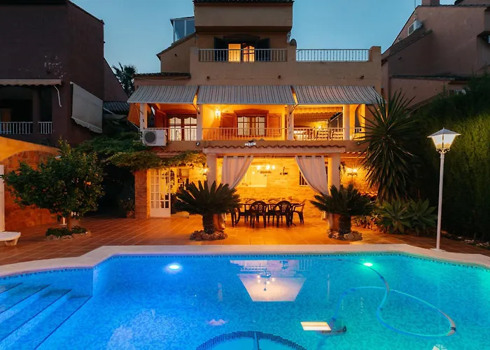 Nyaraló Chalet, Rodeada De Naturaleza Piscina A Doce Klm De Y 7 Del Aeropuerto *